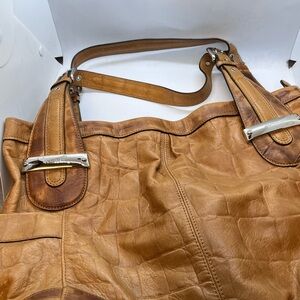 B Makowsky Soft Leather Large Zippered Shoulder  Bag